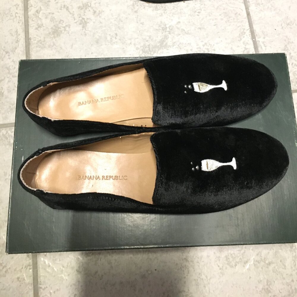 Banana Republic black velvet shoes - Picture 4 of 6